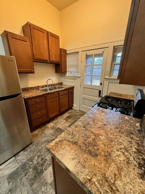 6215 7th Ave #2 - Photo 3 of 18