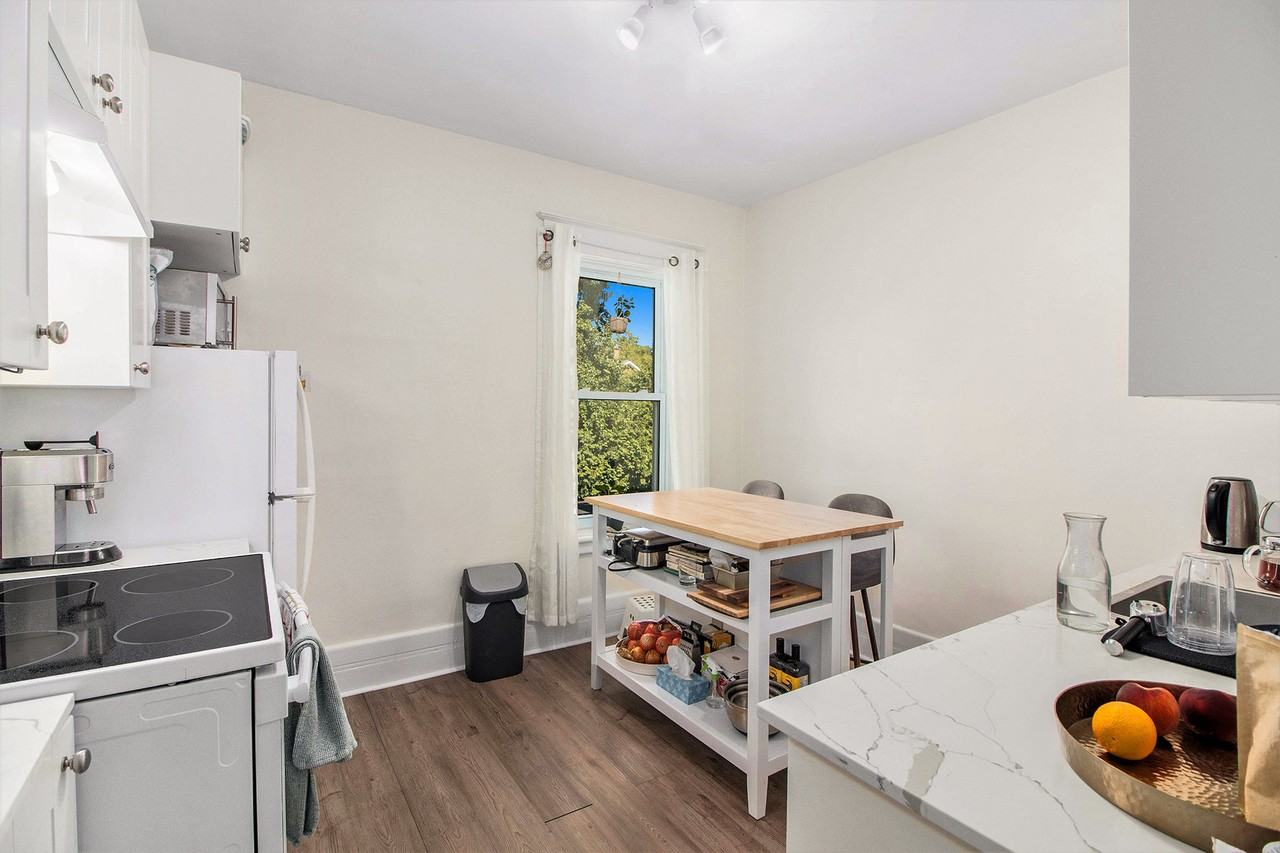 170 Ivy Crescent #A - Photo 7 of 13