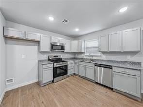 6404 Kathleen  ST - Photo 3 of 13