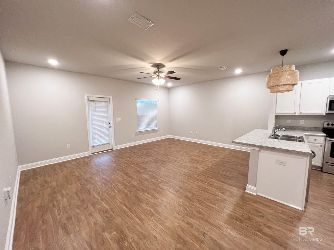 25806 Pollard Rd #65 - Photo 3 of 22