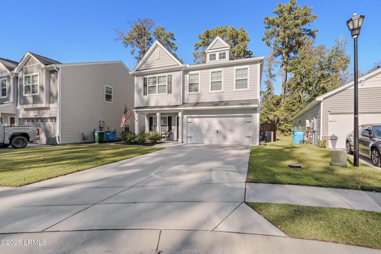 95 Chestnut St - Photo 3 of 48