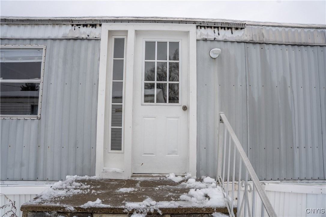 110 Mountainview Ln - Photo 3 of 12