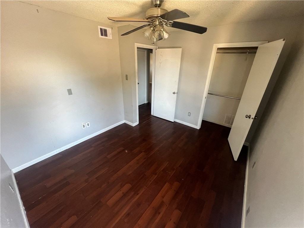 2322 Vialoux Dr - Photo 4 of 11