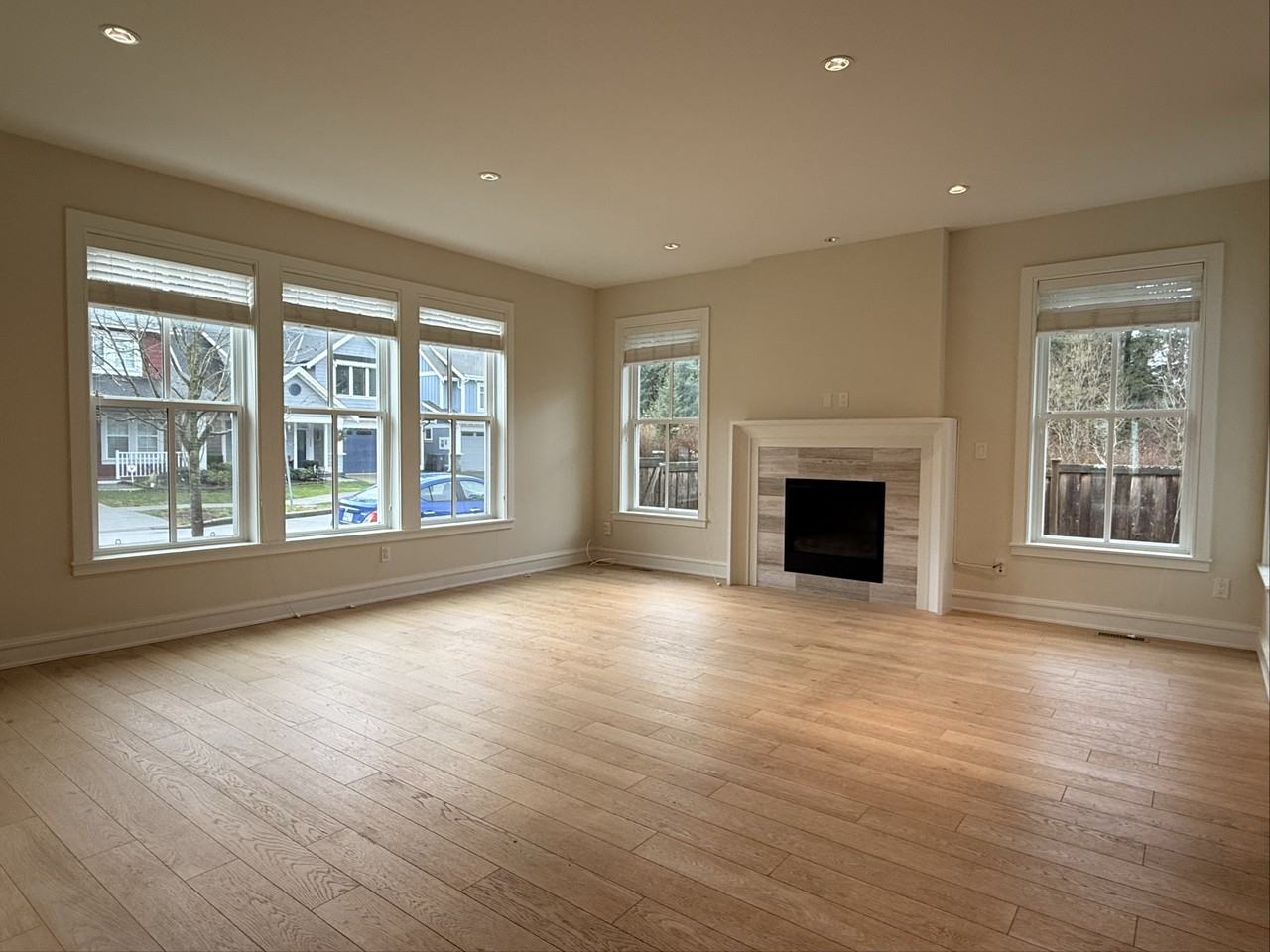 1523 129A Street - Photo 3 of 22