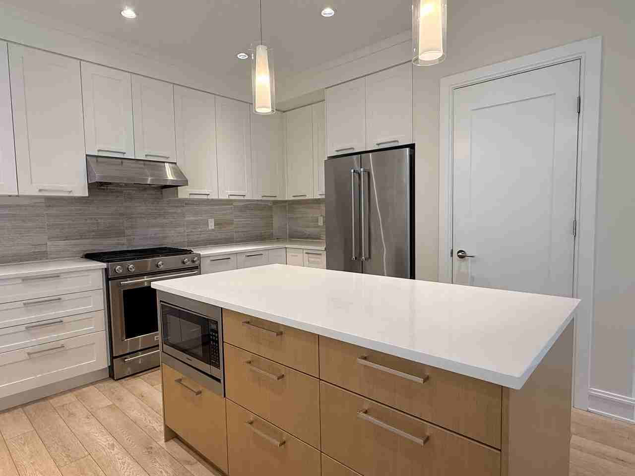 1523 129A Street - Photo 5 of 22