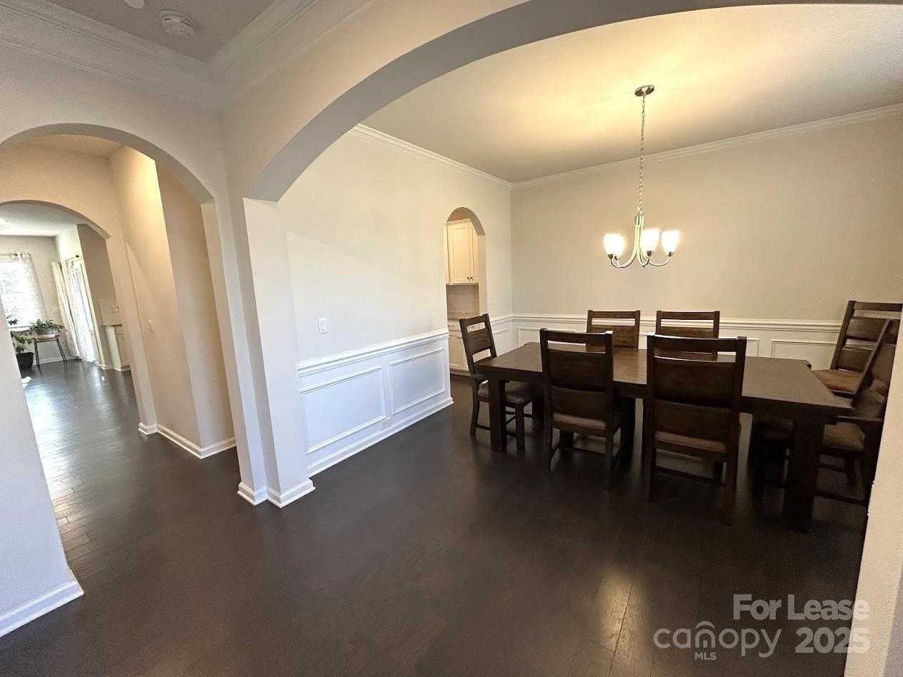 1004 Whipcord Dr - Photo 4 of 43