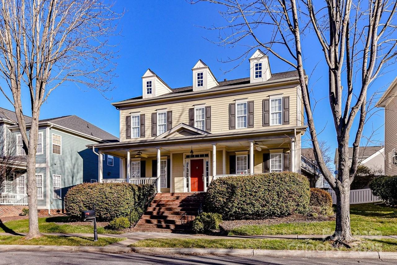 16727 Spruell St - Photo 2 of 40