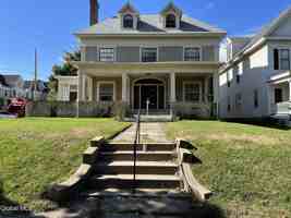 featured image of 1114 Union St Apt 5 #5