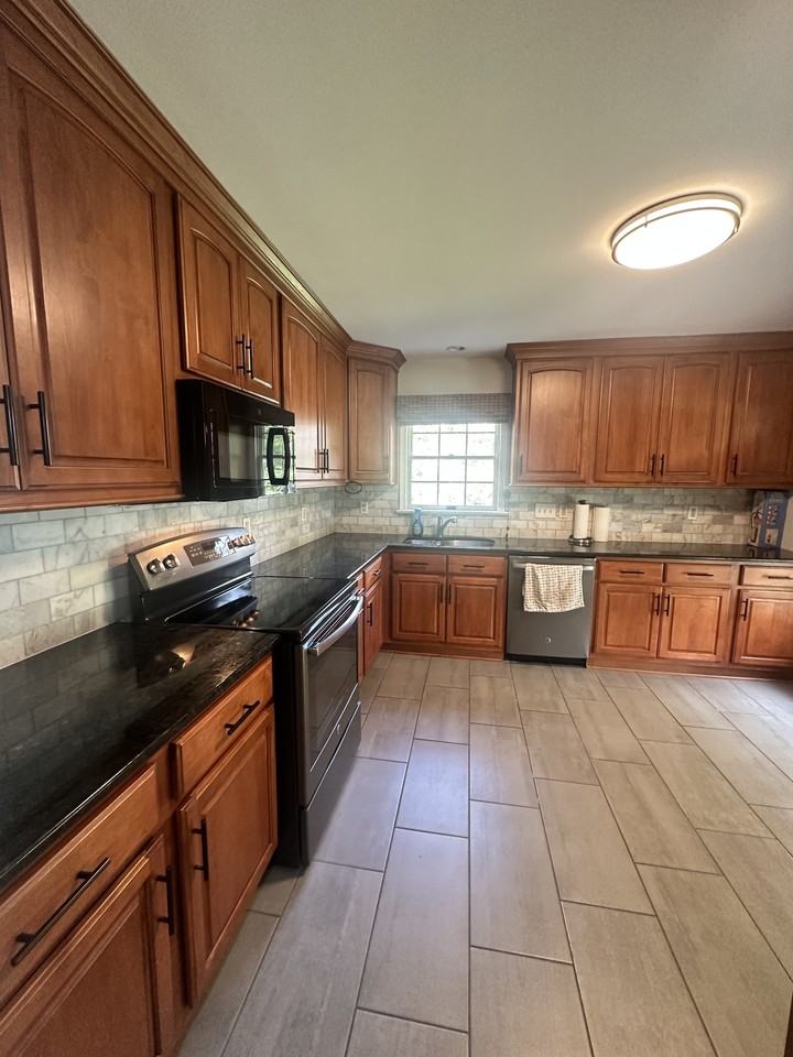 4640 Newington Rd #1 - Photo 6 of 16