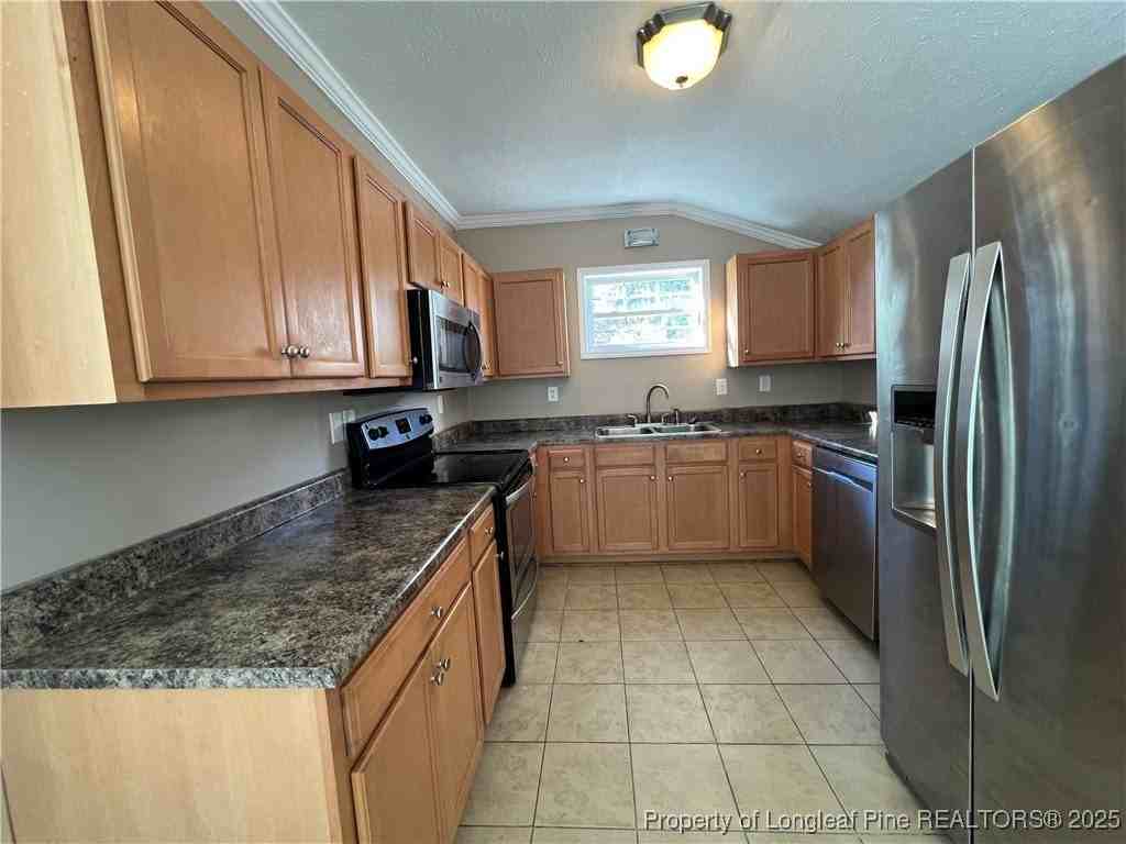 1443 Strickland Bridge Rd - Photo 5 of 10