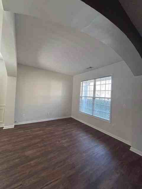 3680 Alamosa Ct - Photo 4 of 15