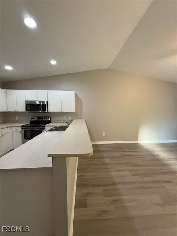 2415 Herb Ave S - Photo 6 of 28