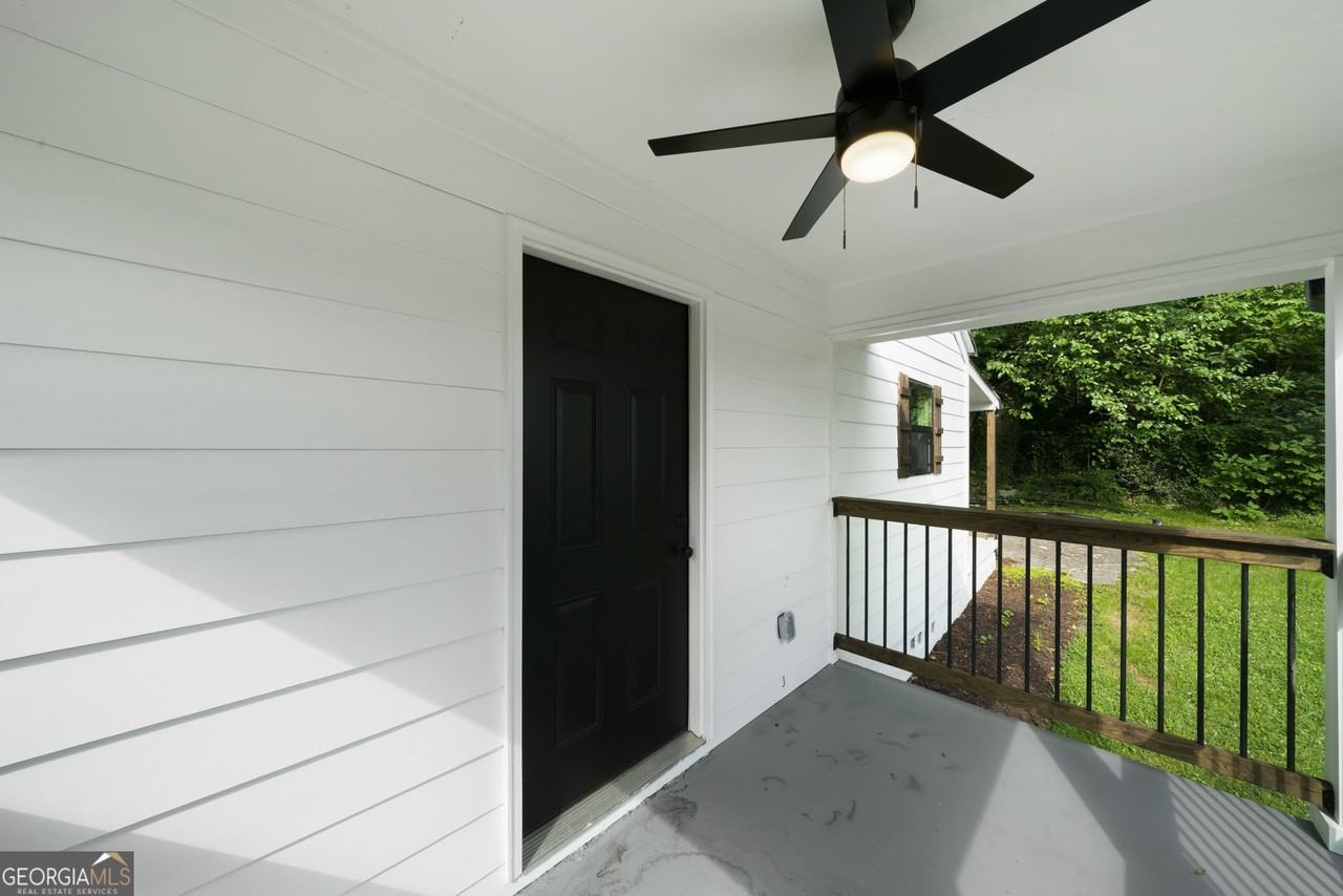 515 Harper Ave Sw - Photo 5 of 17