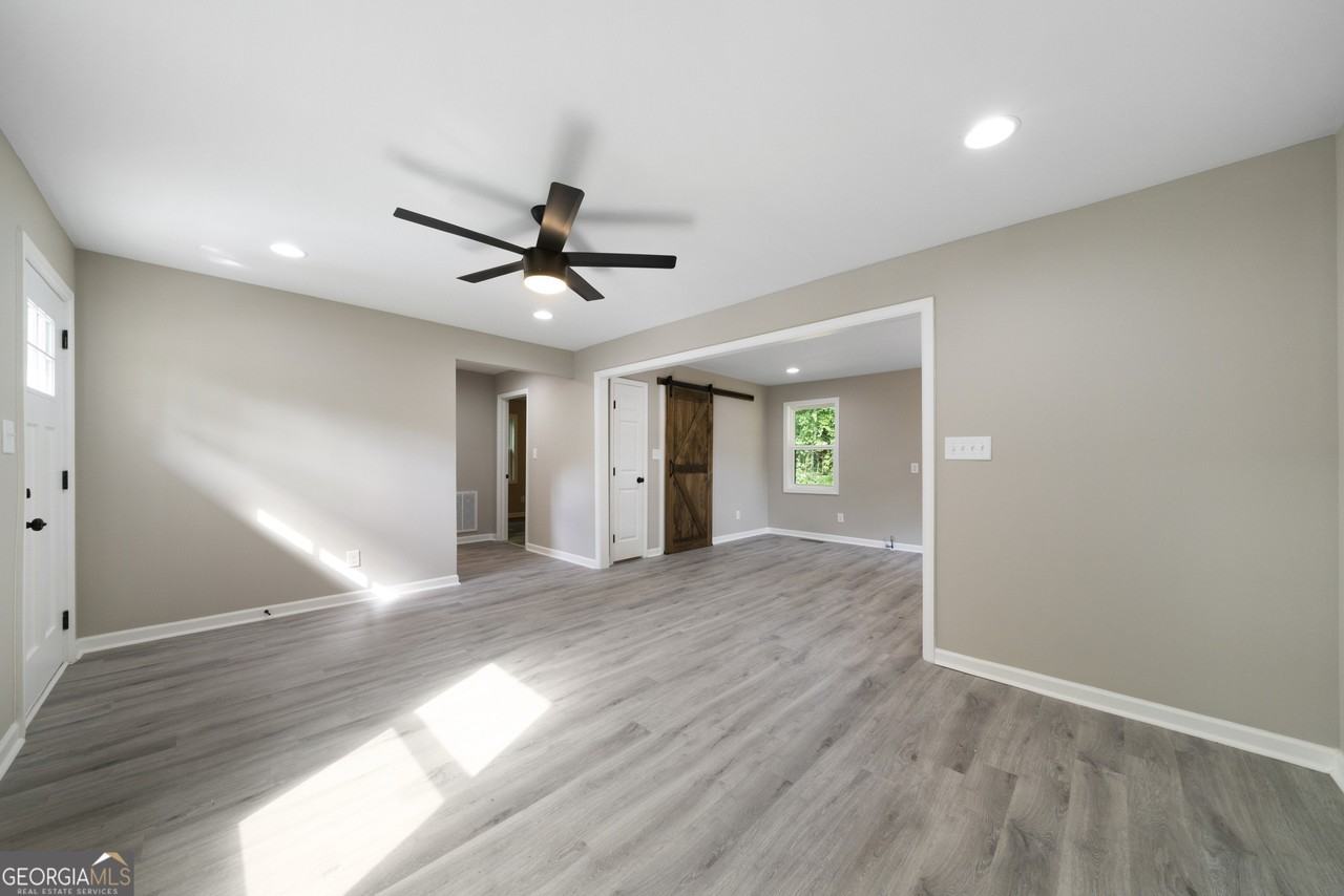 515 Harper Ave Sw - Photo 7 of 17