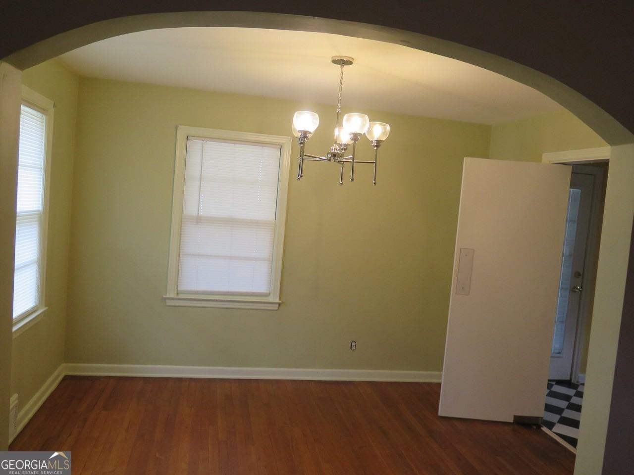 353 Mountain View Dr - Photo 6 of 7