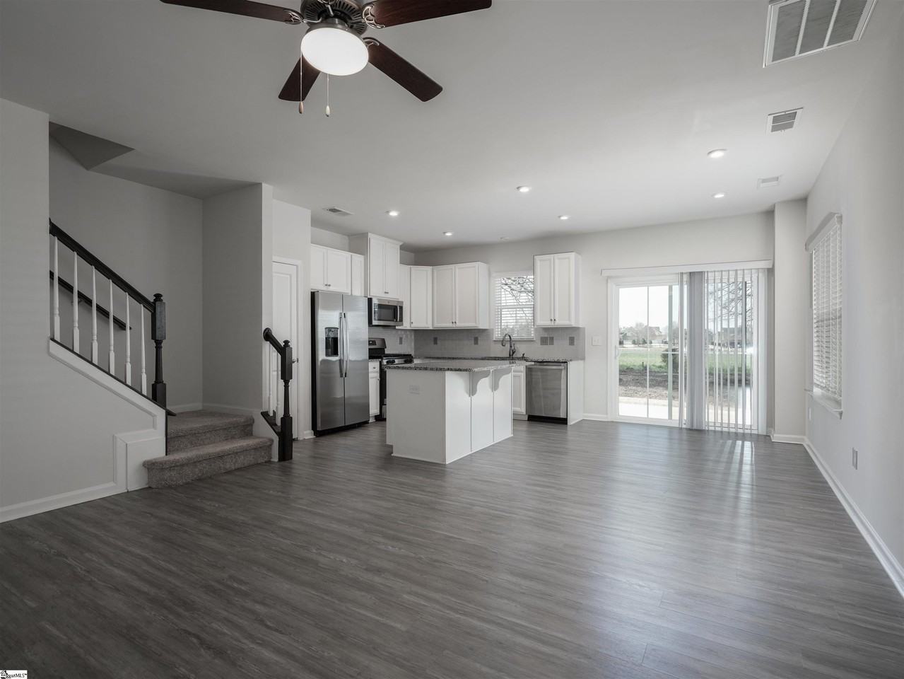 100 Carlow Ct - Photo 5 of 16