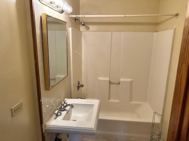 1716 Bartow St - Photo 6 of 11