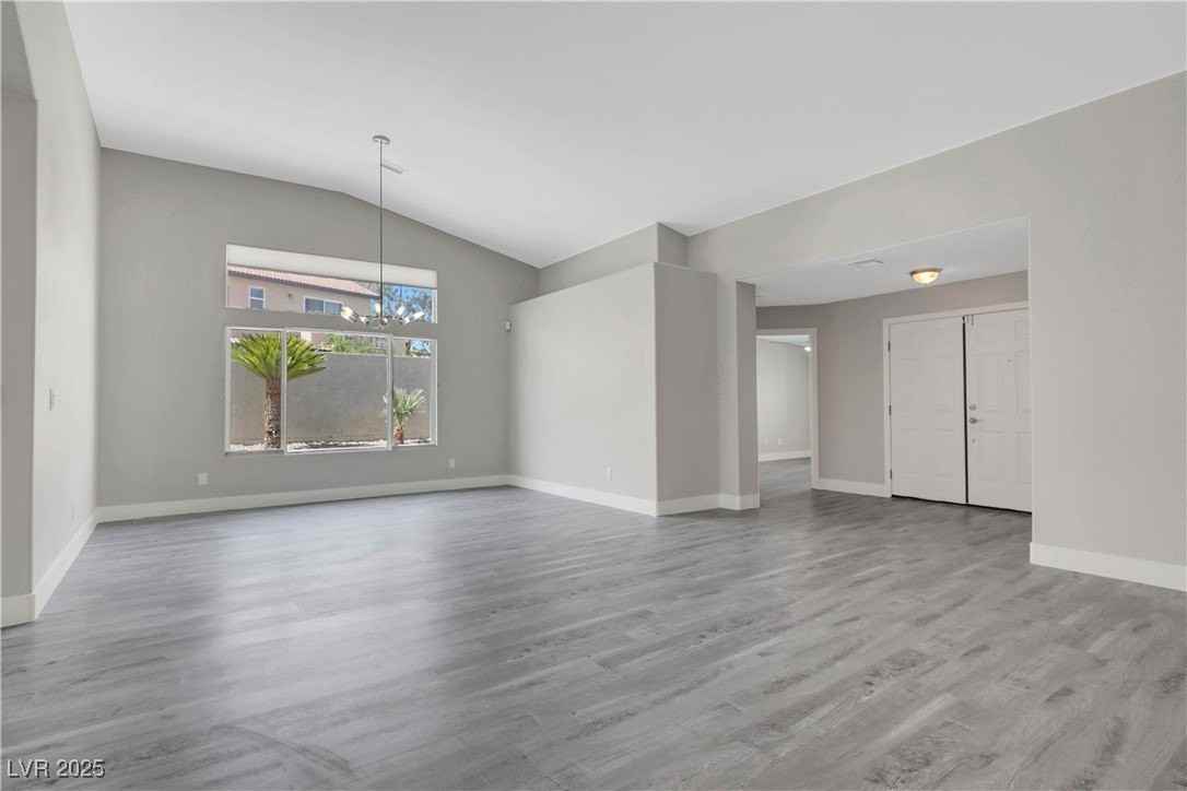 7379 Majestic Bluff Pl - Photo 7 of 48