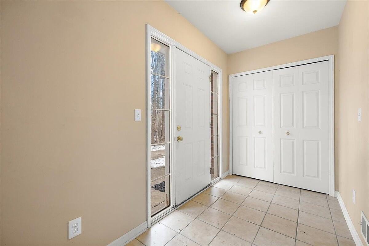 15915 Morningside - Photo 4 of 35