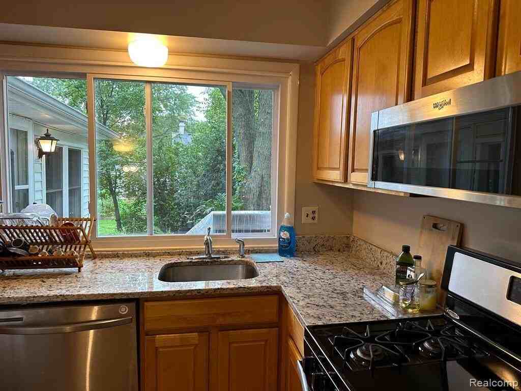 22734 Chestnut Tree - Photo 5 of 42