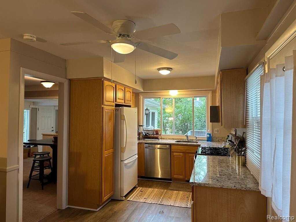 22734 Chestnut Tree - Photo 7 of 42