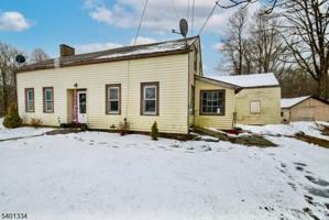 featured image of 9 School House Rd