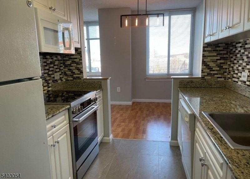 100 Old Palisade Rd1811 - Photo 2 of 9