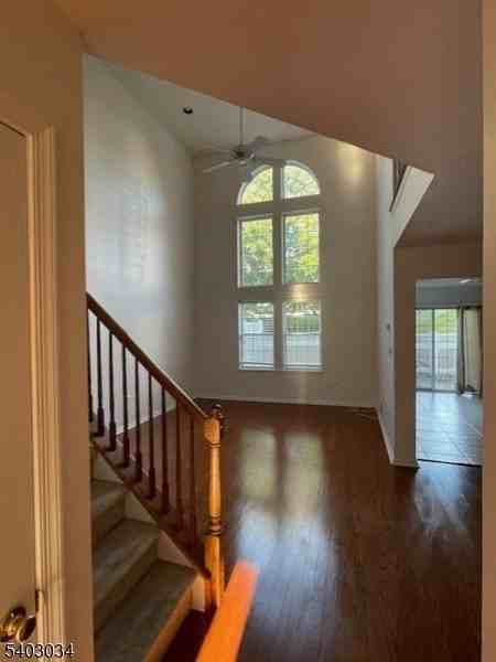 33 Dorchester Dr - Photo 3 of 27