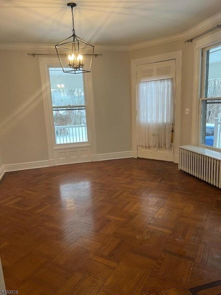 510 Center St - Photo 3 of 21