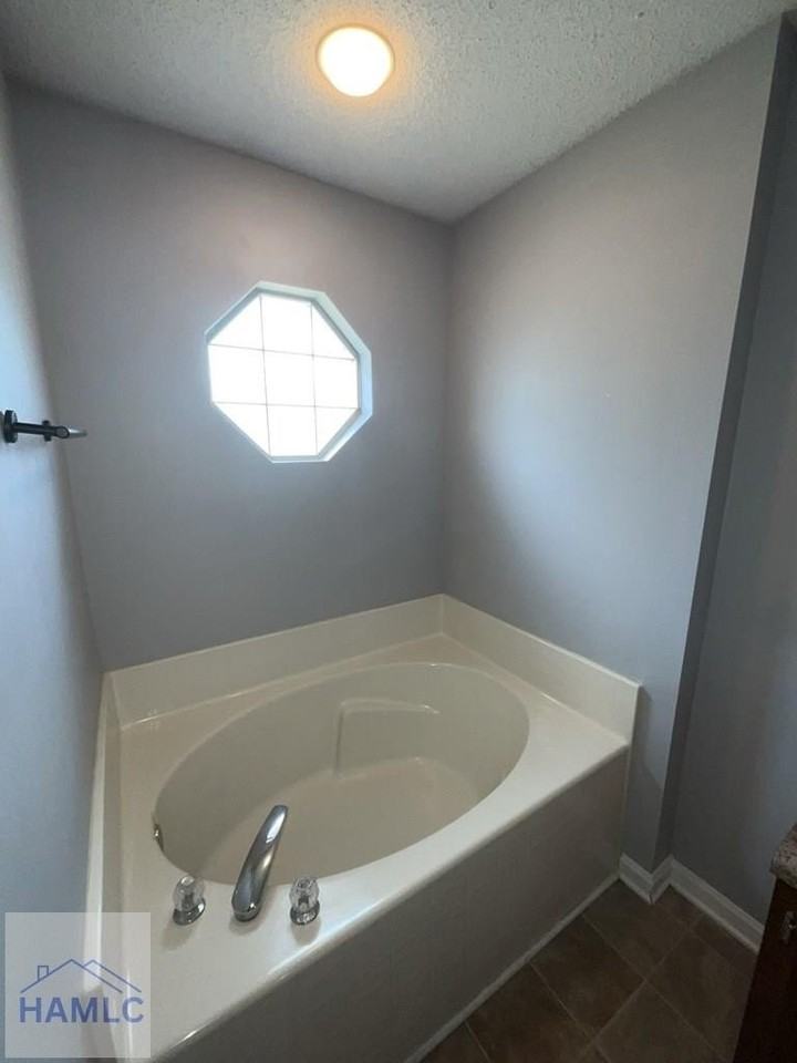 215 Bridgemont Way - Photo 5 of 27