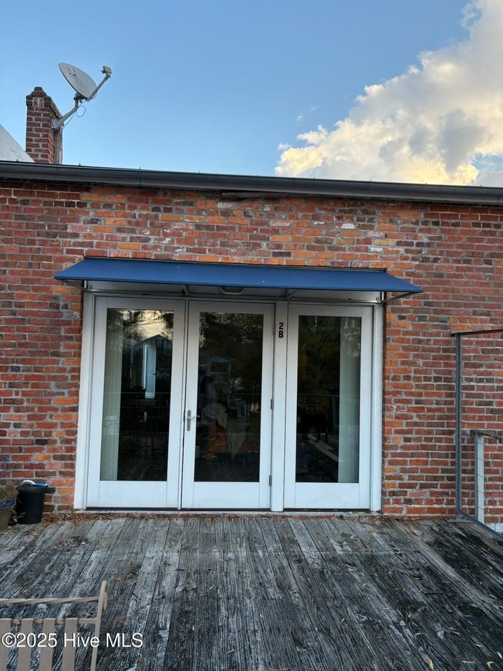 103 S Main St - Photo 2 of 15