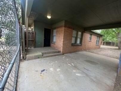 2318 18th St - Photo 3 of 21