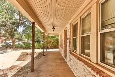 2513 21st Street unit: Front - Photo 2 of 19