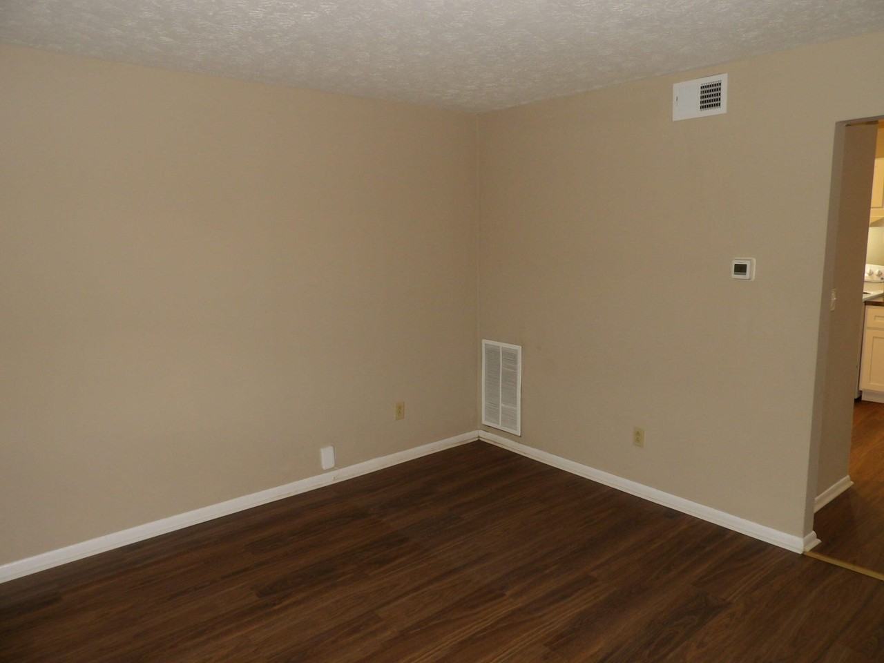 207 Landings Dr Apt 4 #4 - Photo 6 of 43