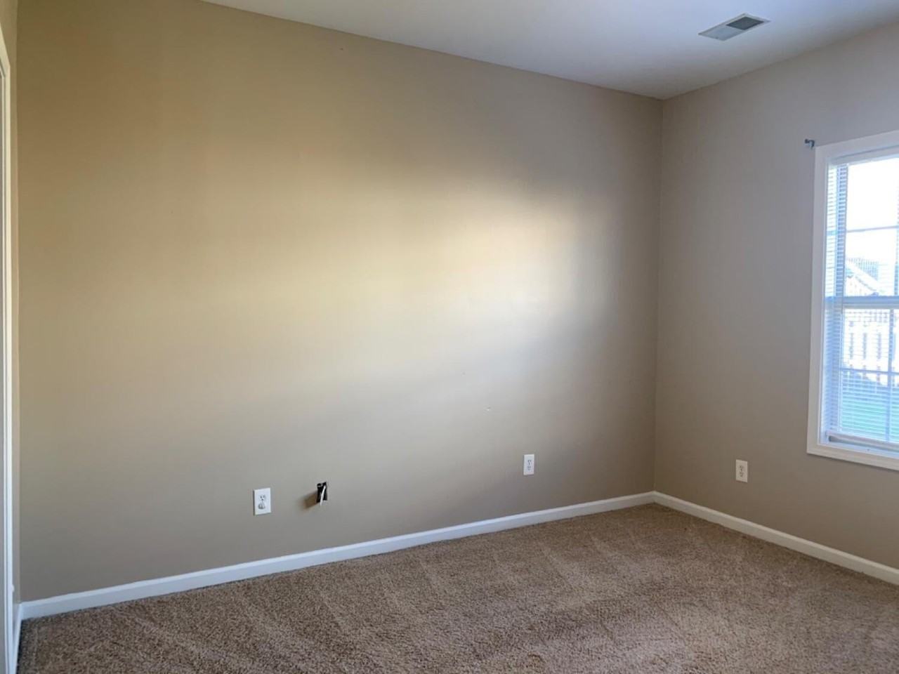 107 Sea Pines Way - Photo 6 of 10