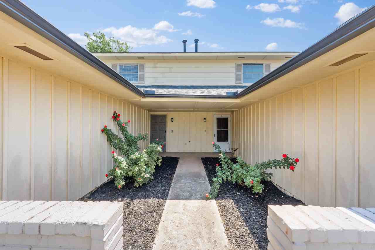 8406 Candlewood Dr #1 - Photo 6 of 23