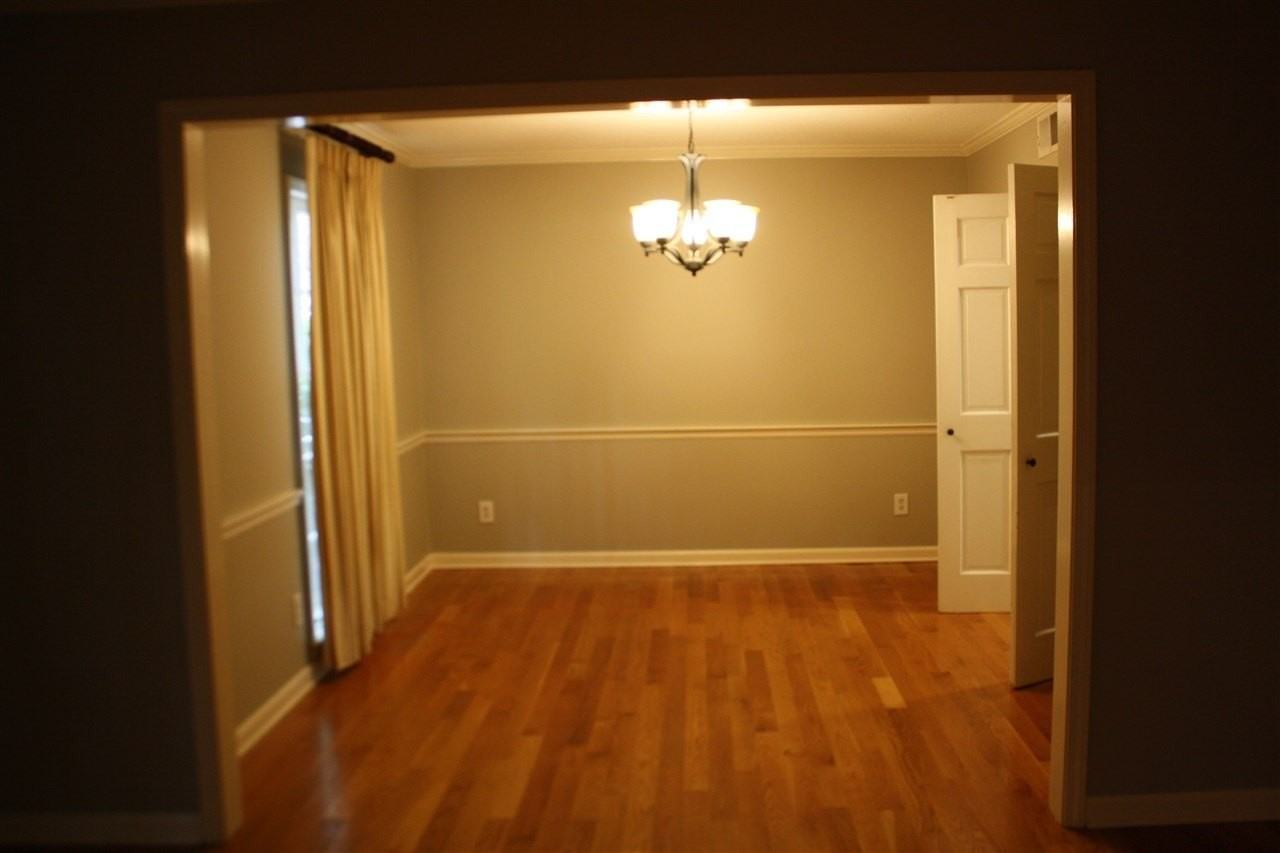 1833 Greensprings Ln - Photo 3 of 25