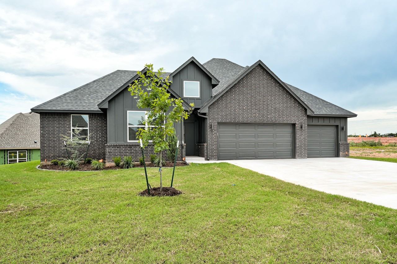 6016 Kinnick Dr #1 - Photo 3 of 45