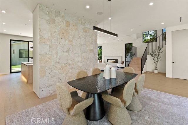 14738 Otsego St - Photo 3 of 8