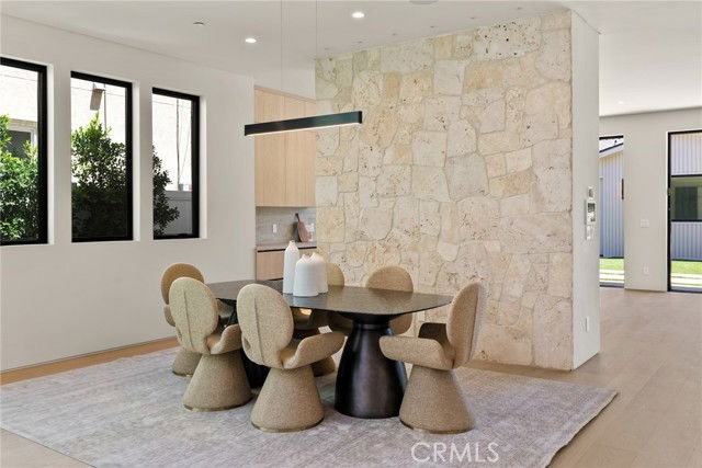 14738 Otsego St - Photo 6 of 8