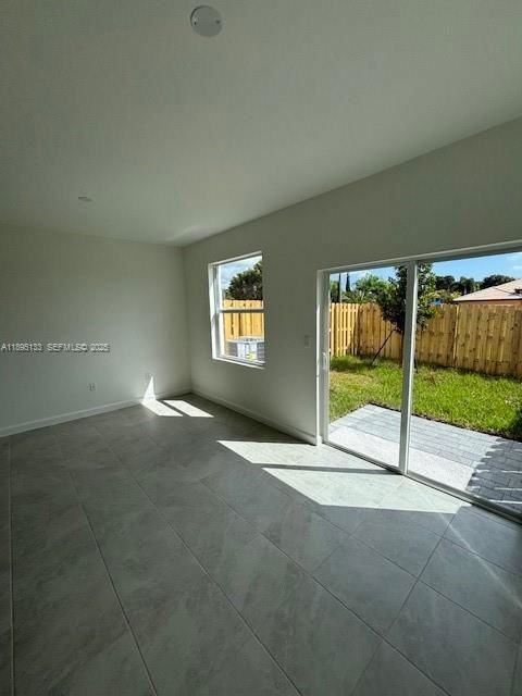 27709 Sw 155th Ct - Photo 3 of 6