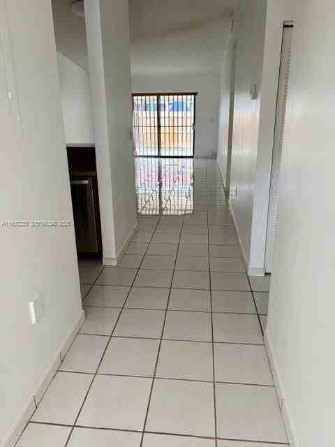 13410 Sw 16th Ln #13410 - Photo 3 of 8