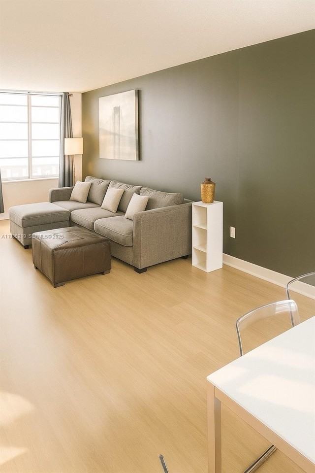 1732 Meridian Ave #502 - Photo 4 of 8