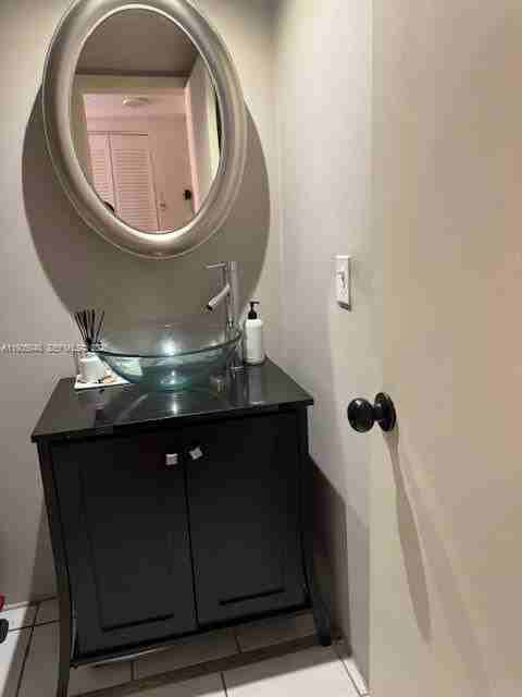 2750 Ne 183rd St #1012 - Photo 5 of 8