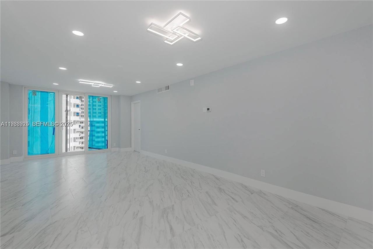 3180 S Ocean Dr #706 - Photo 2 of 8