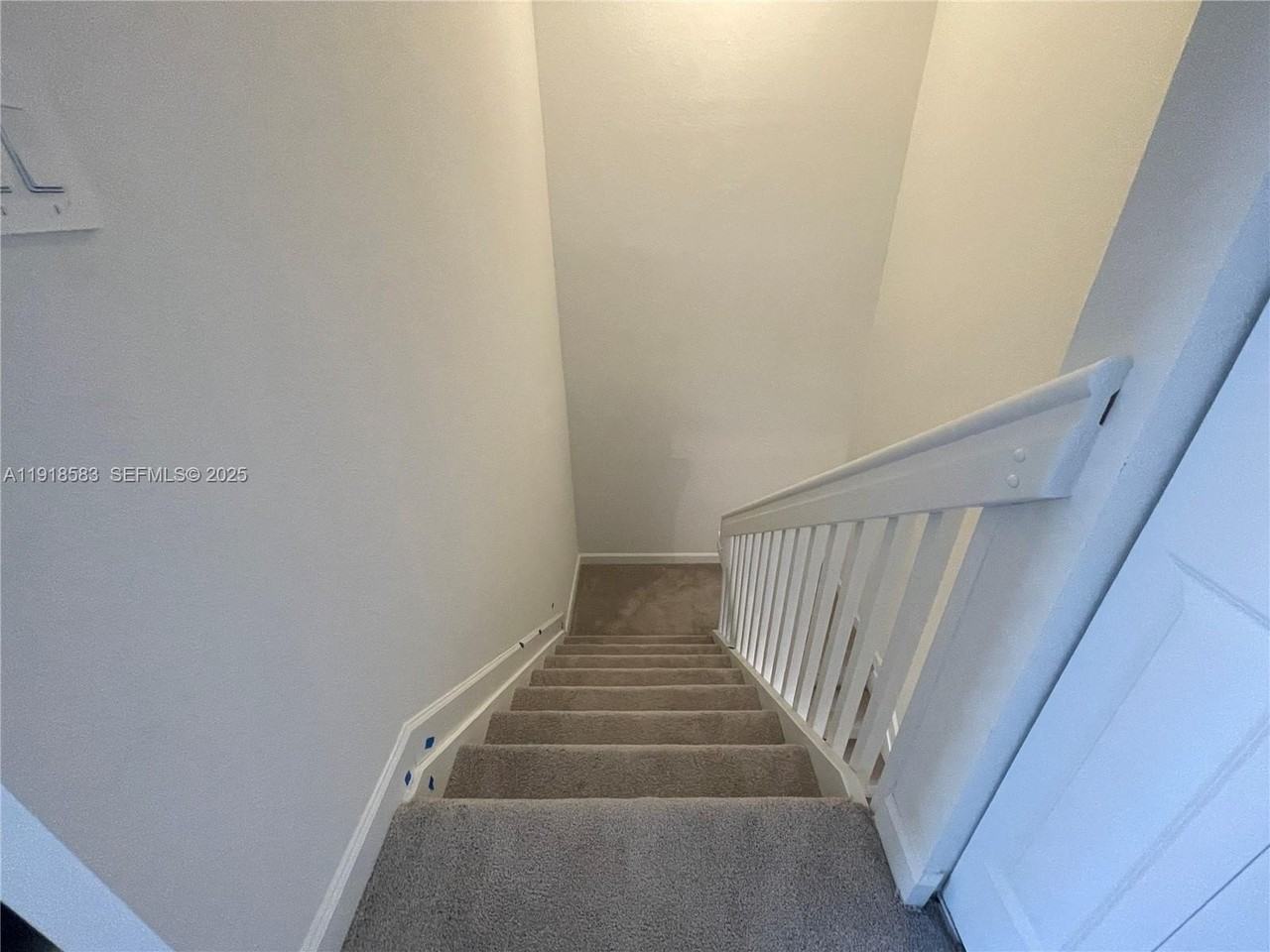 11745 Sw 245th Ter - Photo 2 of 15