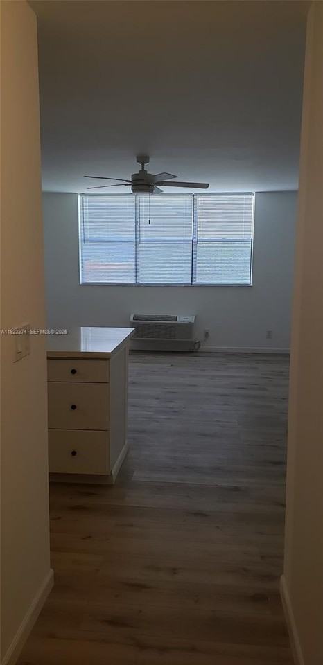 2501 Riverside Dr #402A - Photo 6 of 9