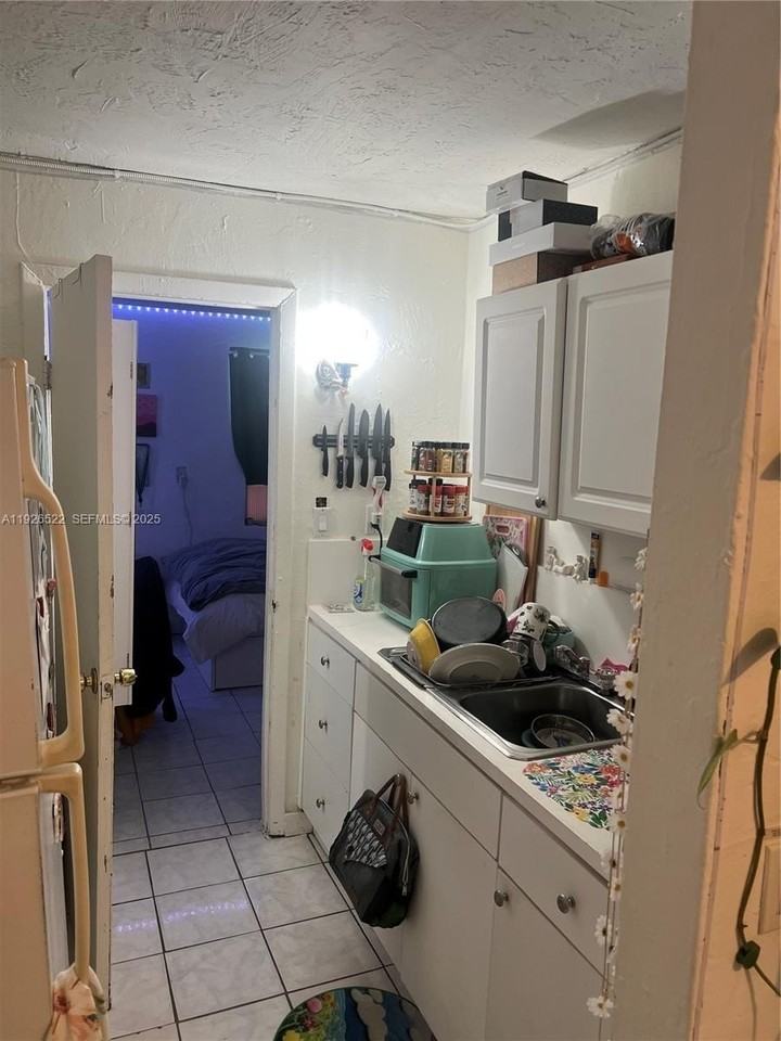 106 Nw 3rd St #106 - Photo 5 of 11