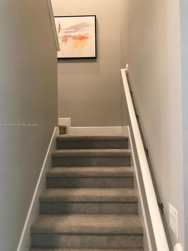 1107 Sugarwood St #0 - Photo 6 of 20