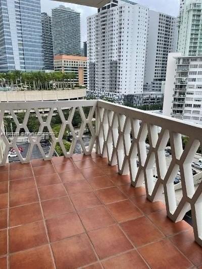 1430 Brickell Bay Dr #1101 - Photo 3 of 3